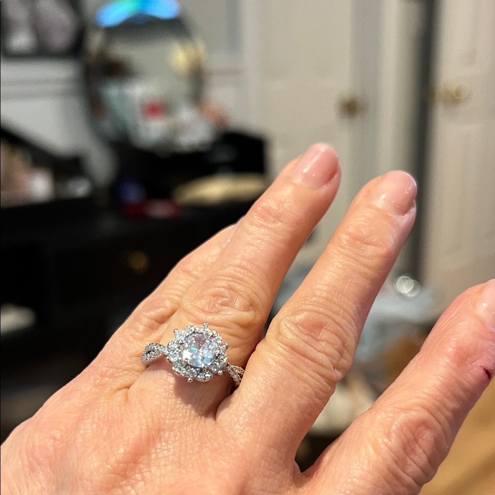 Elegant Silver Diamond Ring